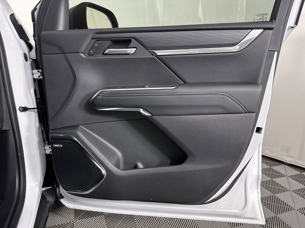 new 2025 GMC Acadia car, priced at $42,395