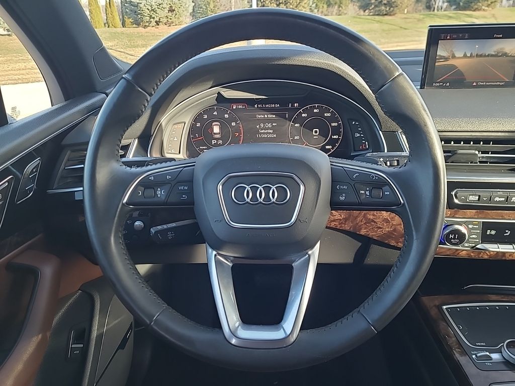 used 2017 Audi Q7 car, priced at $17,035