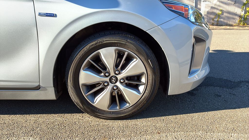 used 2019 Hyundai Ioniq Plug-In Hybrid car, priced at $15,300