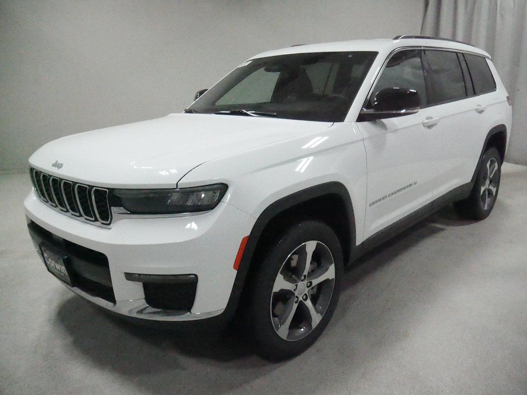 new 2024 Jeep Grand Cherokee L car, priced at $48,325