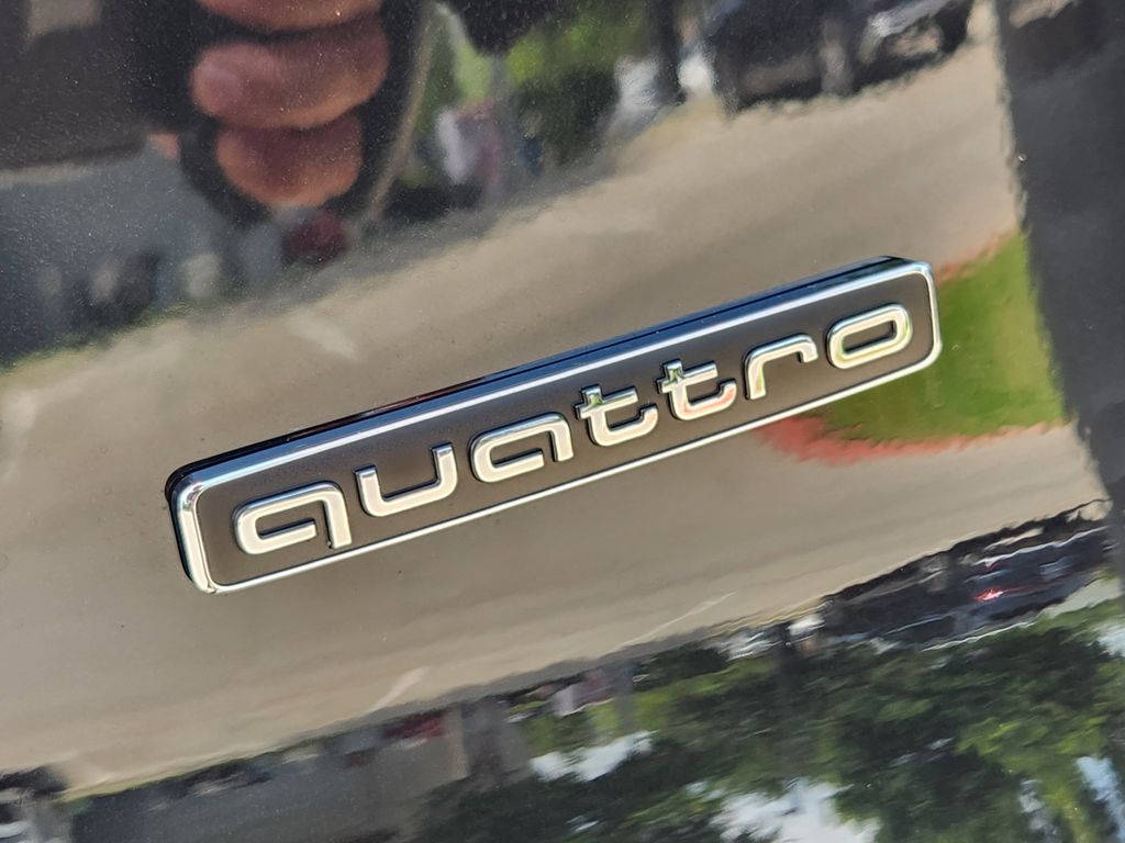 new 2025 Audi Q5 car, priced at $60,860