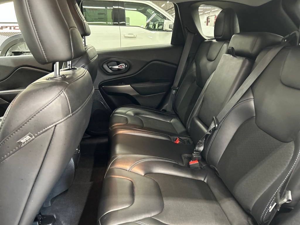 used 2020 Jeep Cherokee car, priced at $19,993