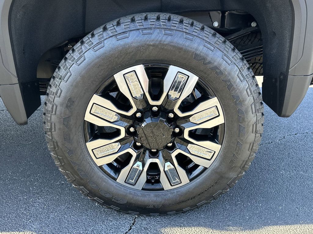 new 2025 GMC Sierra 2500HD car, priced at $86,009