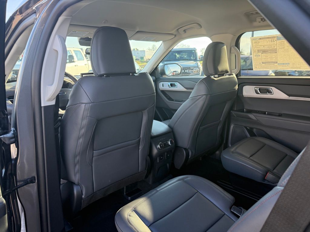 new 2025 Ford Explorer car, priced at $43,109