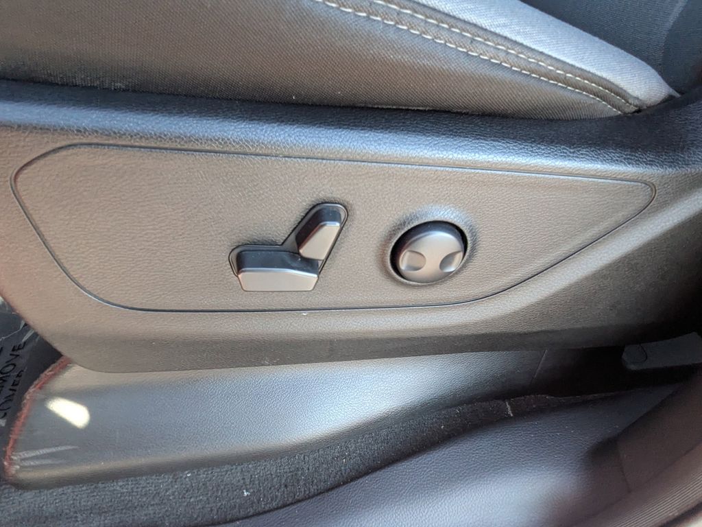 used 2022 Ram 1500 car, priced at $30,292