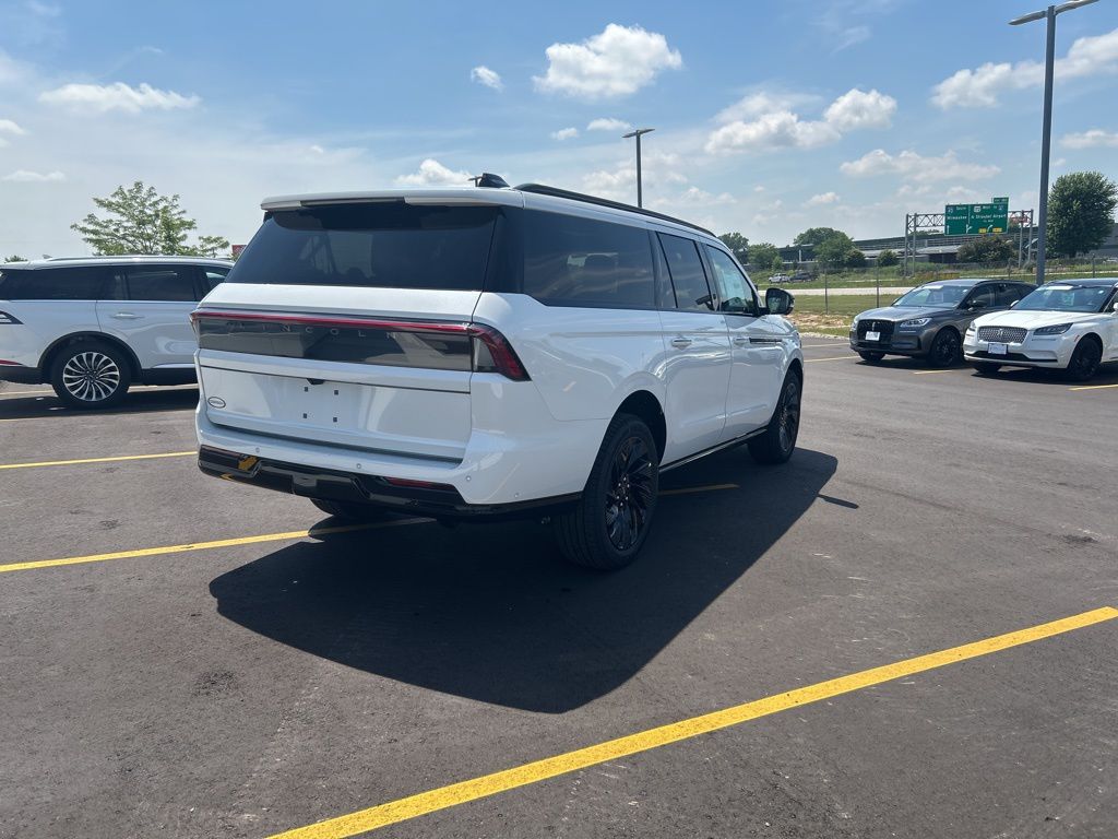 new 2025 Lincoln Navigator car, priced at $110,535
