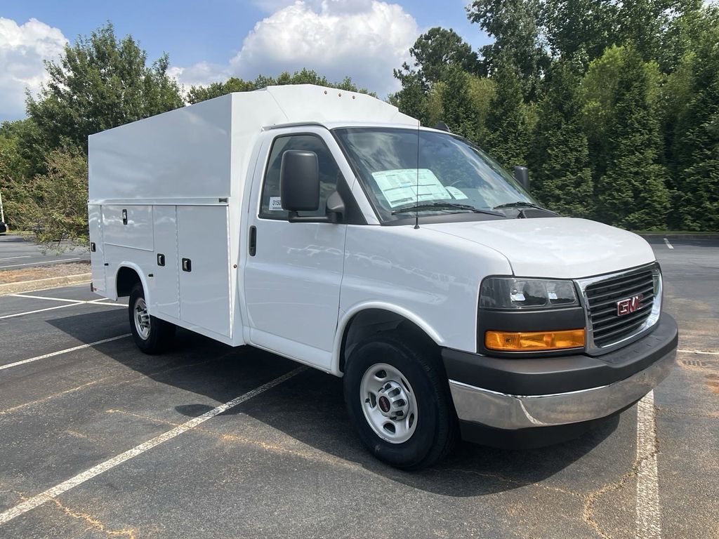 new 2024 GMC Savana 3500 car, priced at $41,513