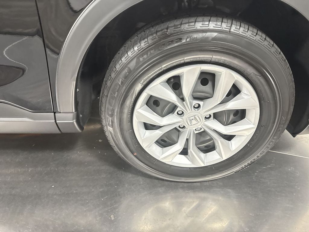 used 2025 Honda CR-V car, priced at $31,300