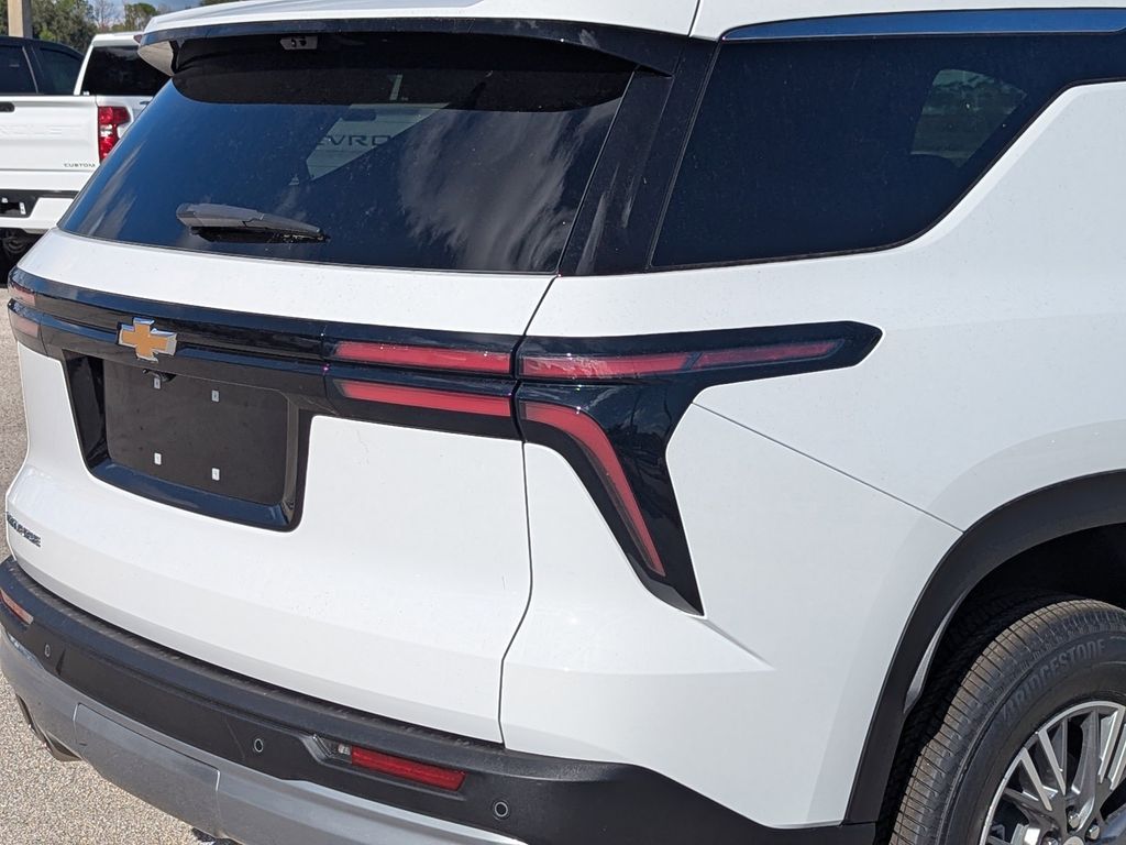 new 2026 Chevrolet Traverse car, priced at $41,845