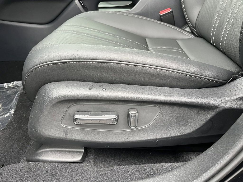 new 2025 Honda HR-V car, priced at $28,320