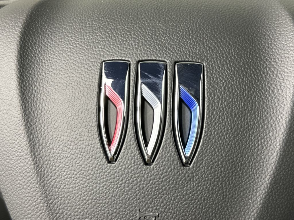 new 2025 Buick Envista car, priced at $29,869