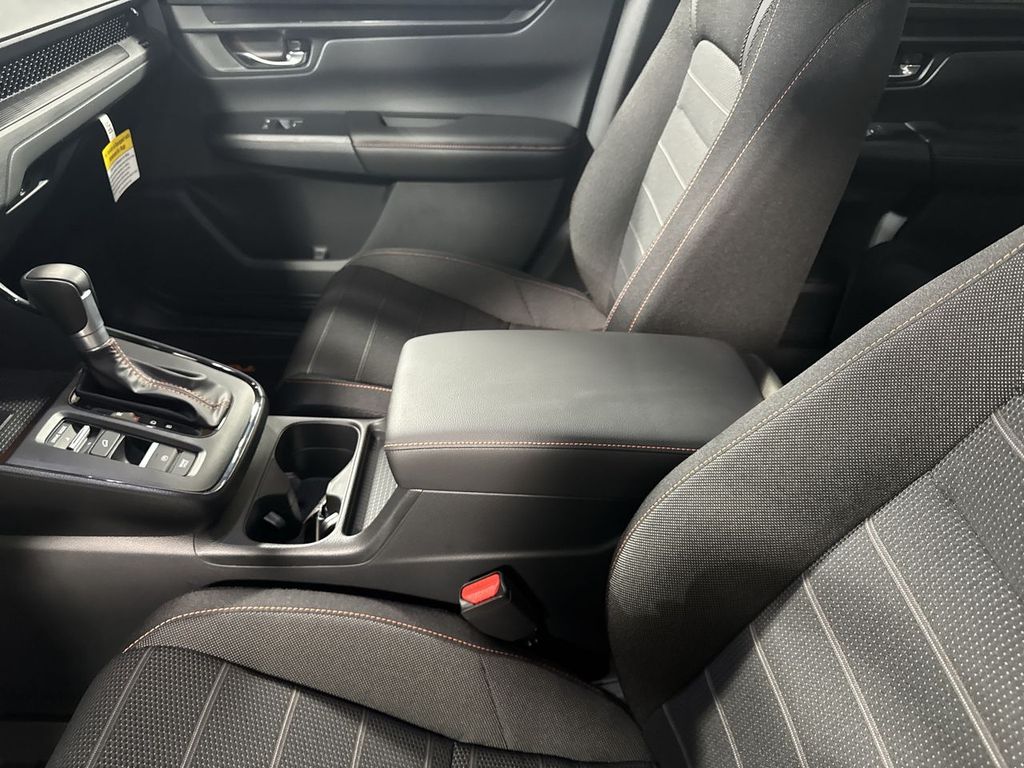 new 2026 Honda CR-V Hybrid car, priced at $40,250