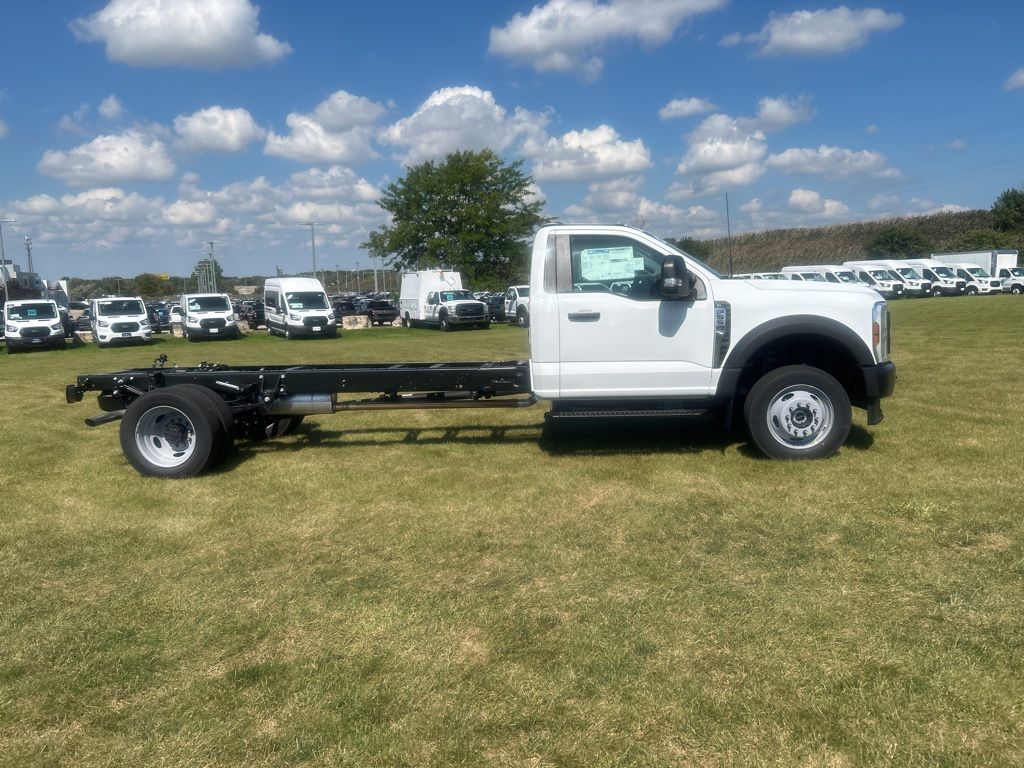 new 2025 Ford F-550SD car, priced at $63,145