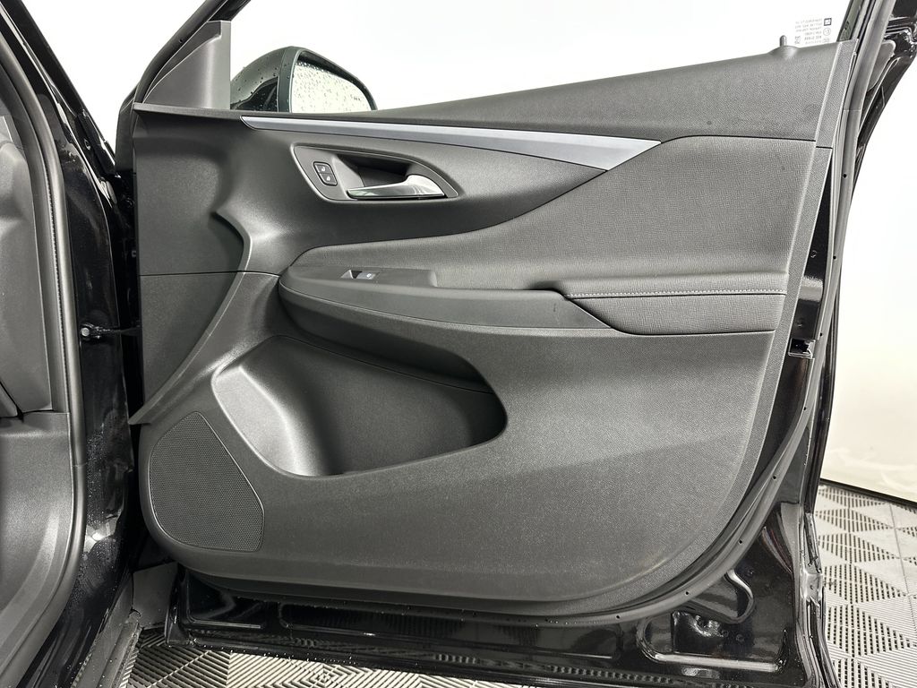 new 2025 Buick Envista car, priced at $27,375