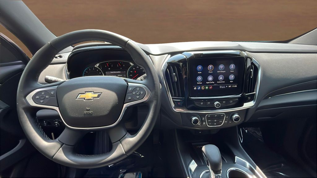 used 2023 Chevrolet Traverse car, priced at $33,700