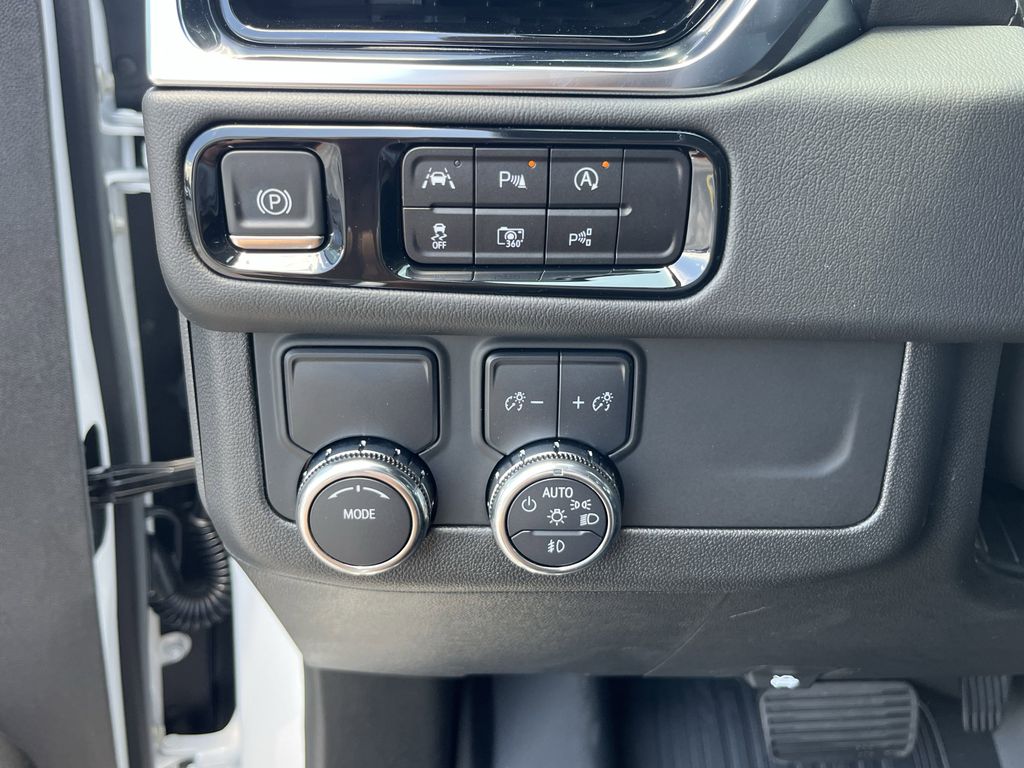 new 2025 GMC Yukon car, priced at $83,140