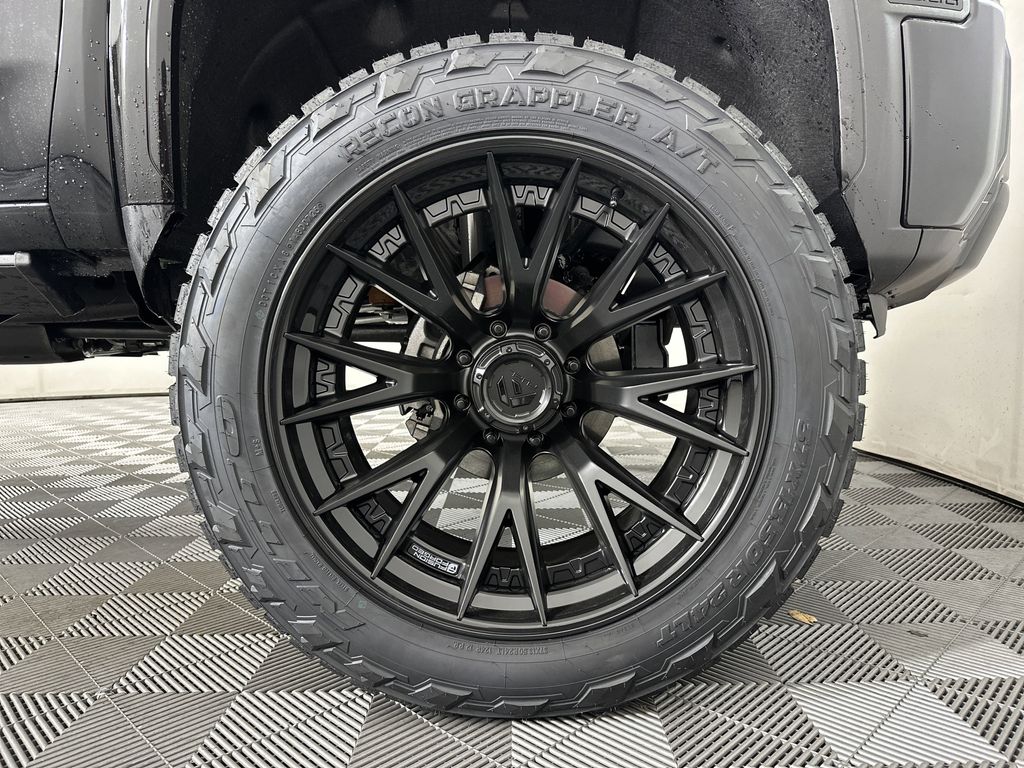 new 2025 GMC Sierra 2500HD car, priced at $84,030