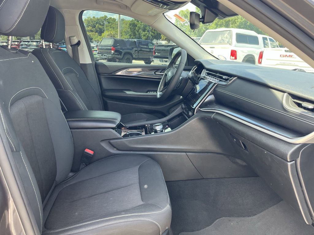 used 2023 Jeep Grand Cherokee L car, priced at $28,795