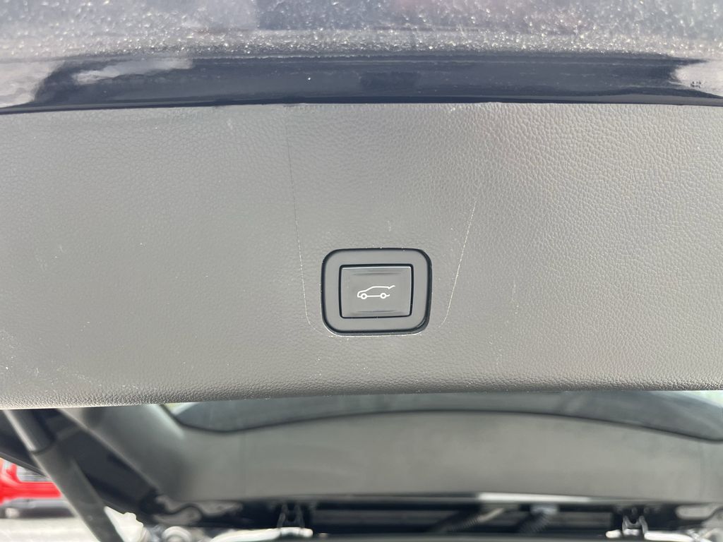 used 2019 Chevrolet Traverse car, priced at $17,991