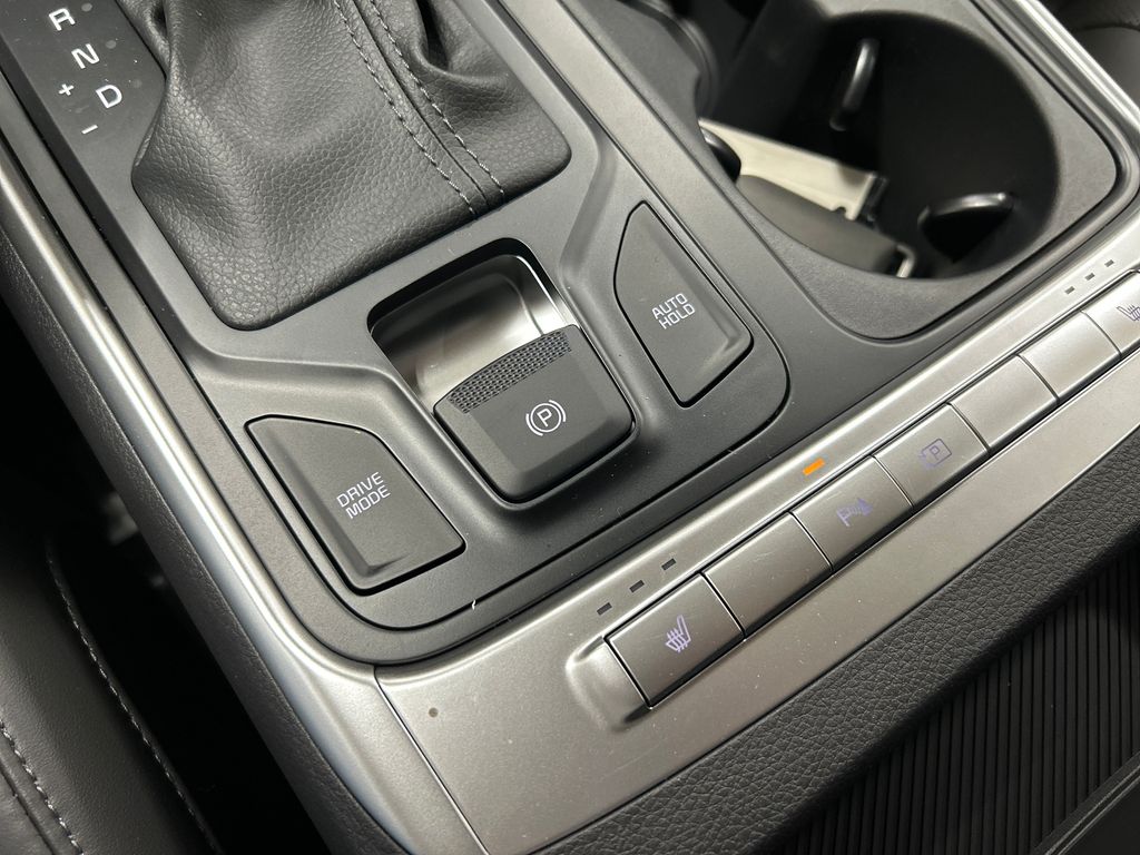 new 2025 Kia Carnival car, priced at $40,870