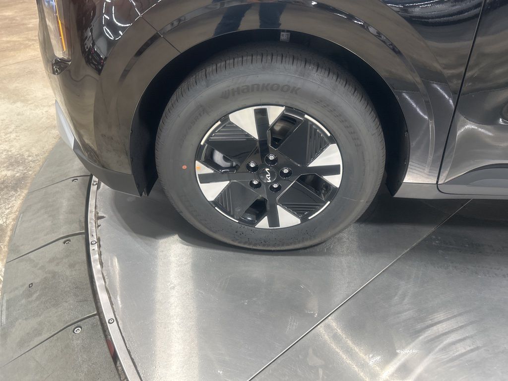 new 2026 Kia Carnival Hybrid car, priced at $41,458