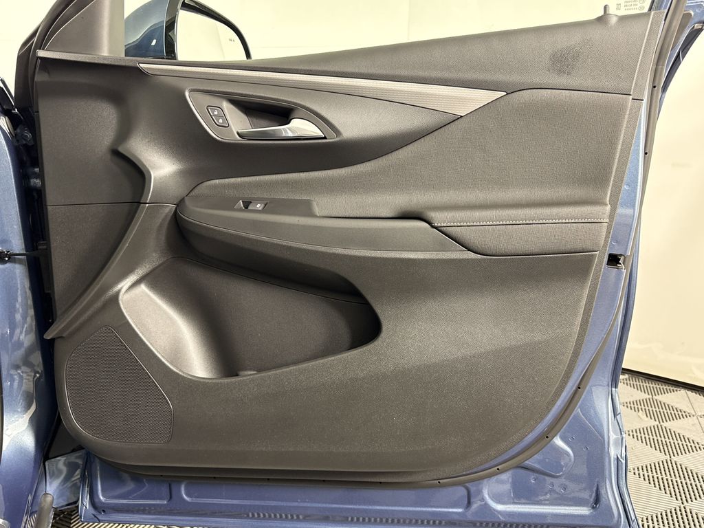 new 2025 Buick Envista car, priced at $31,085