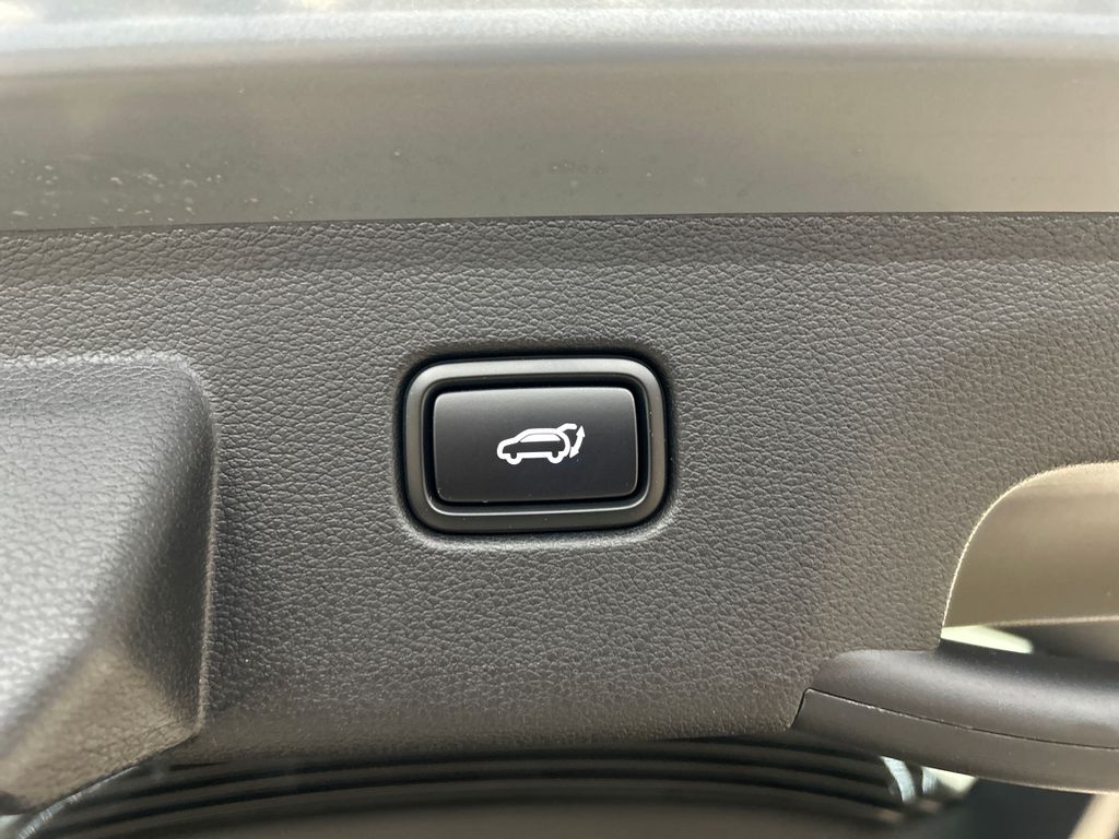 new 2025 Kia Sportage car, priced at $30,659