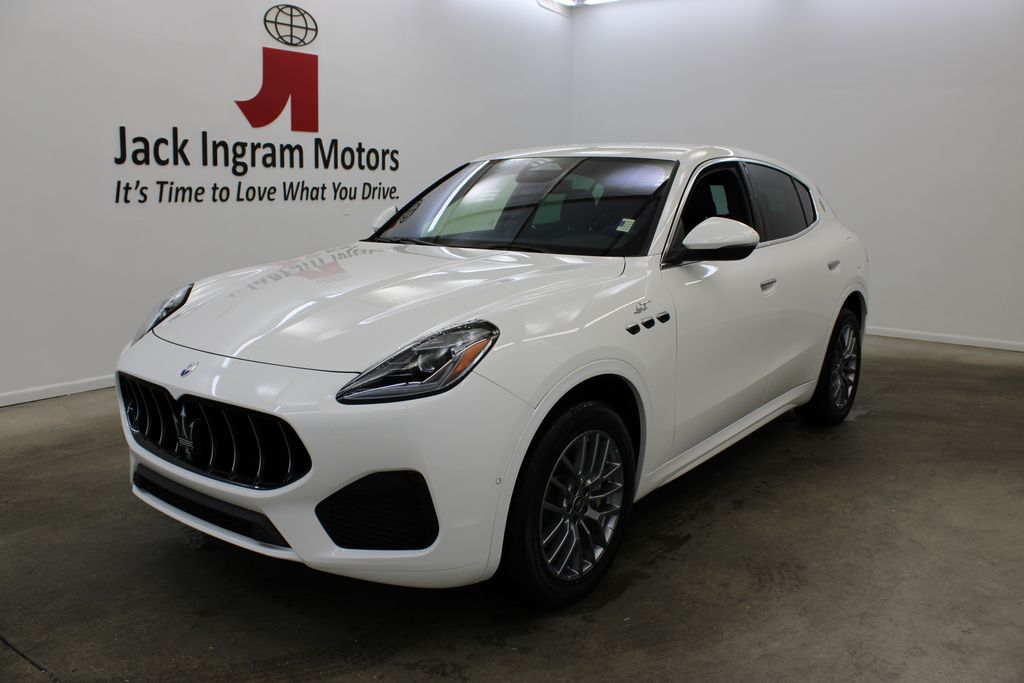 used 2024 Maserati Grecale car, priced at $39,999