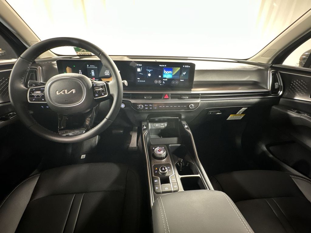 new 2025 Kia Sorento Hybrid car, priced at $42,088