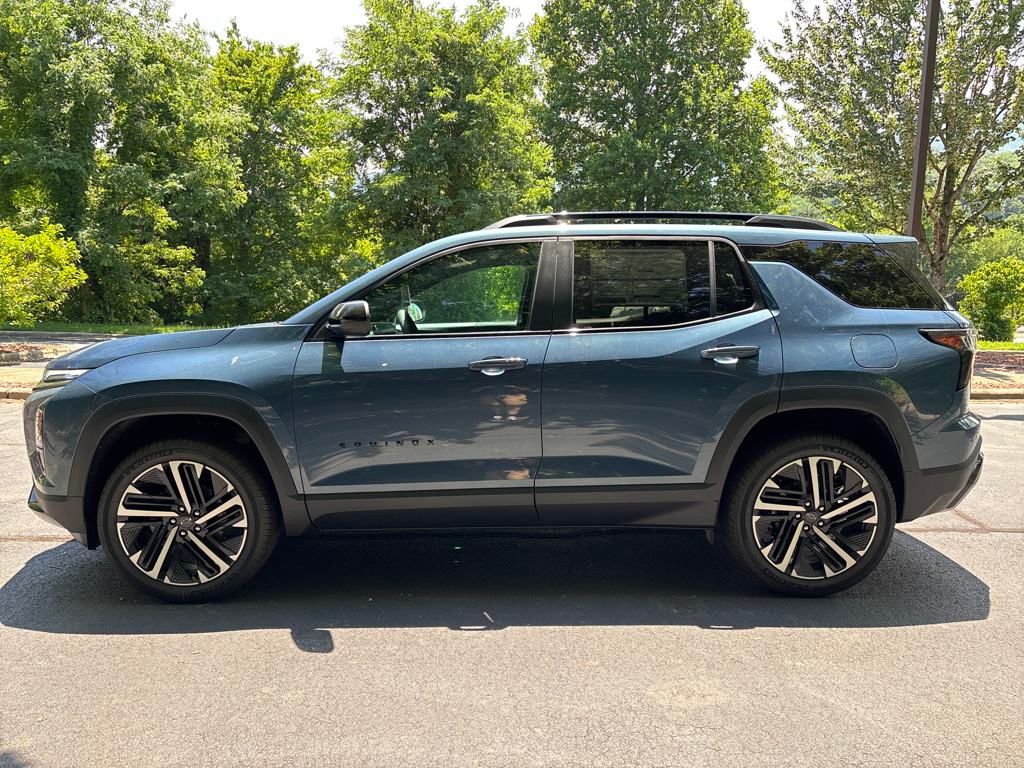 new 2026 Chevrolet Equinox car, priced at $36,895