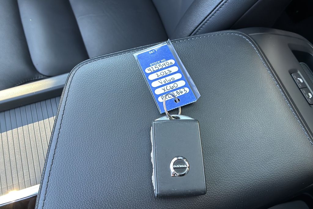used 2023 Volvo XC60 Recharge Plug-In Hybrid car, priced at $36,400