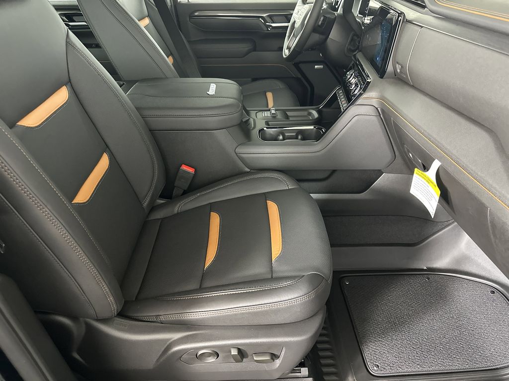 new 2025 GMC Sierra 2500HD car, priced at $87,134