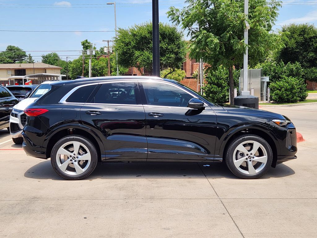 new 2025 Audi Q5 car, priced at $60,860