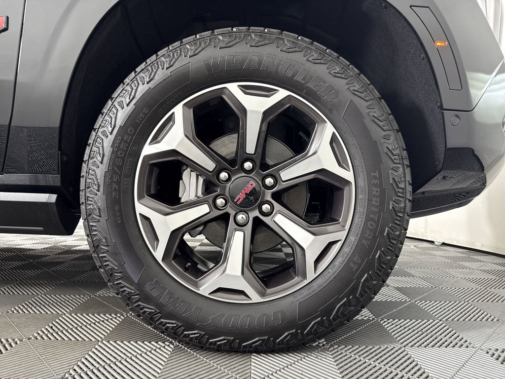 new 2025 GMC Yukon XL car, priced at $103,789