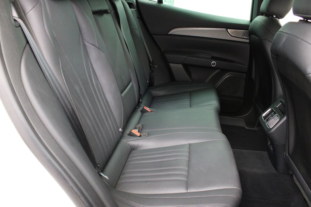 used 2024 Maserati Grecale car, priced at $38,997