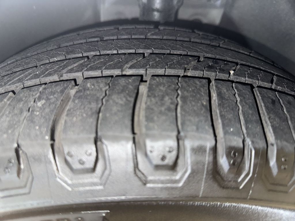 used 2022 Honda Accord Hybrid car, priced at $23,418