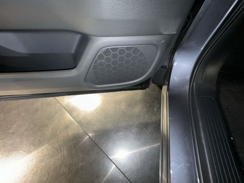 new 2025 Honda Pilot car, priced at $51,095