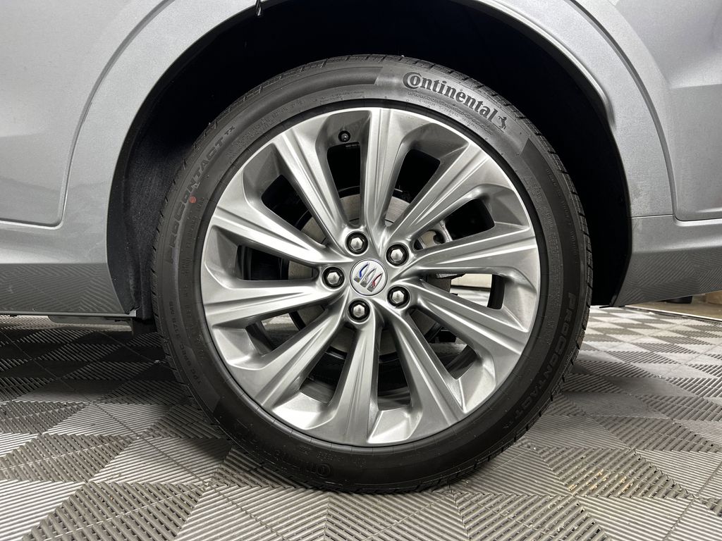 new 2025 Buick Envista car, priced at $31,085
