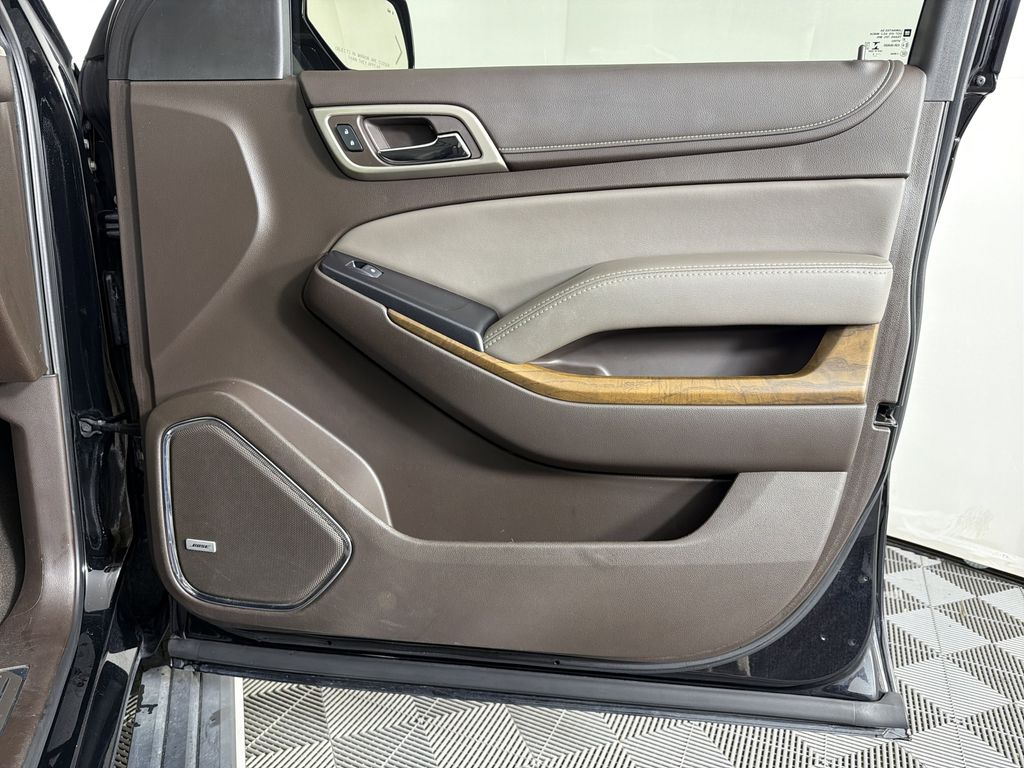 used 2019 GMC Yukon car, priced at $37,995