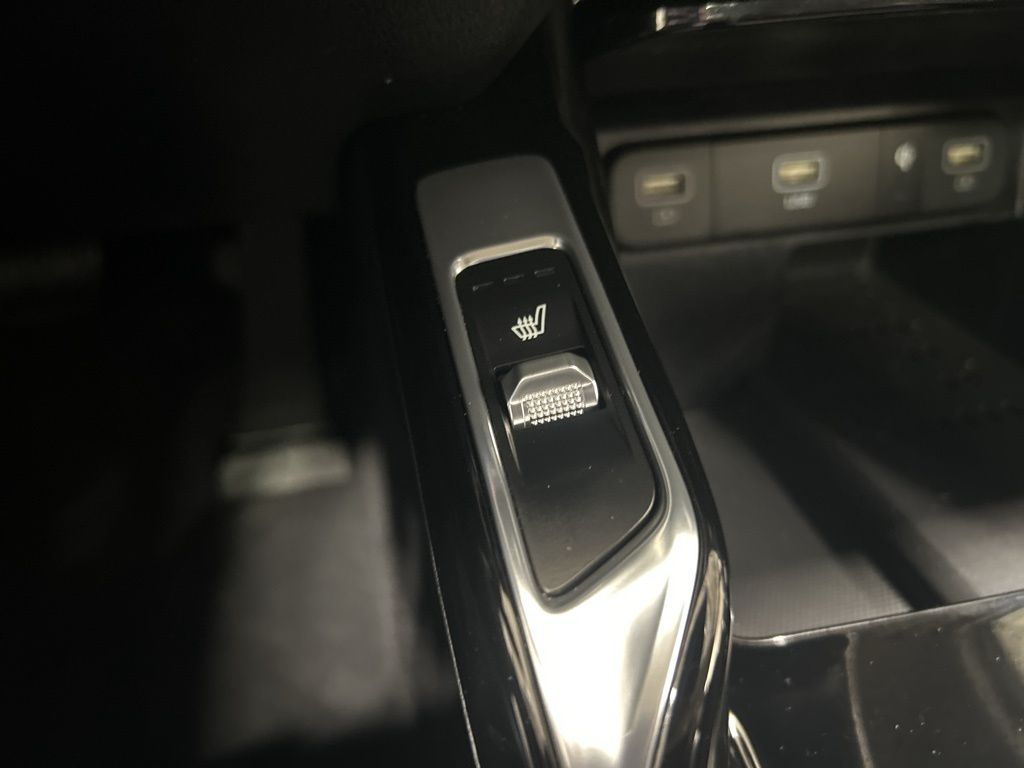 used 2022 Kia Sorento car, priced at $29,872