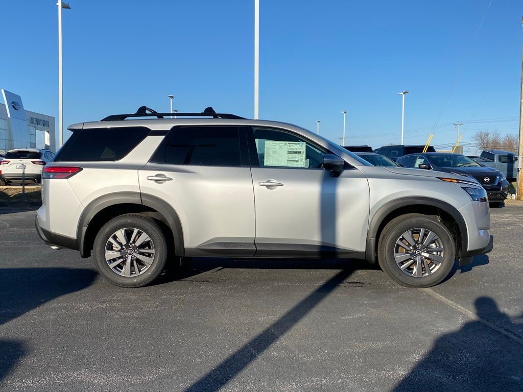 new 2025 Nissan Pathfinder car, priced at $38,396