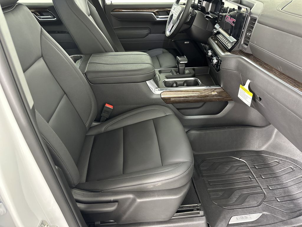 new 2025 GMC Sierra 1500 car, priced at $61,284