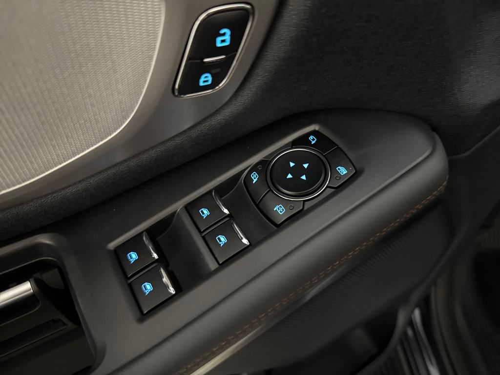 new 2025 Ford Expedition car, priced at $67,653