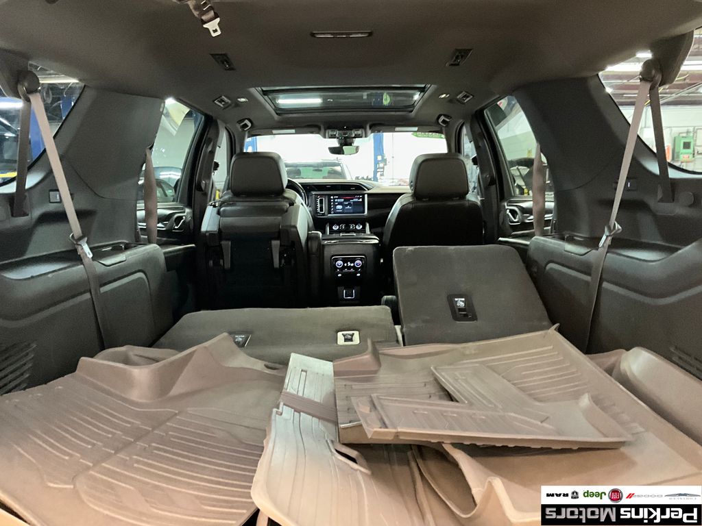 used 2022 GMC Yukon XL car, priced at $61,466