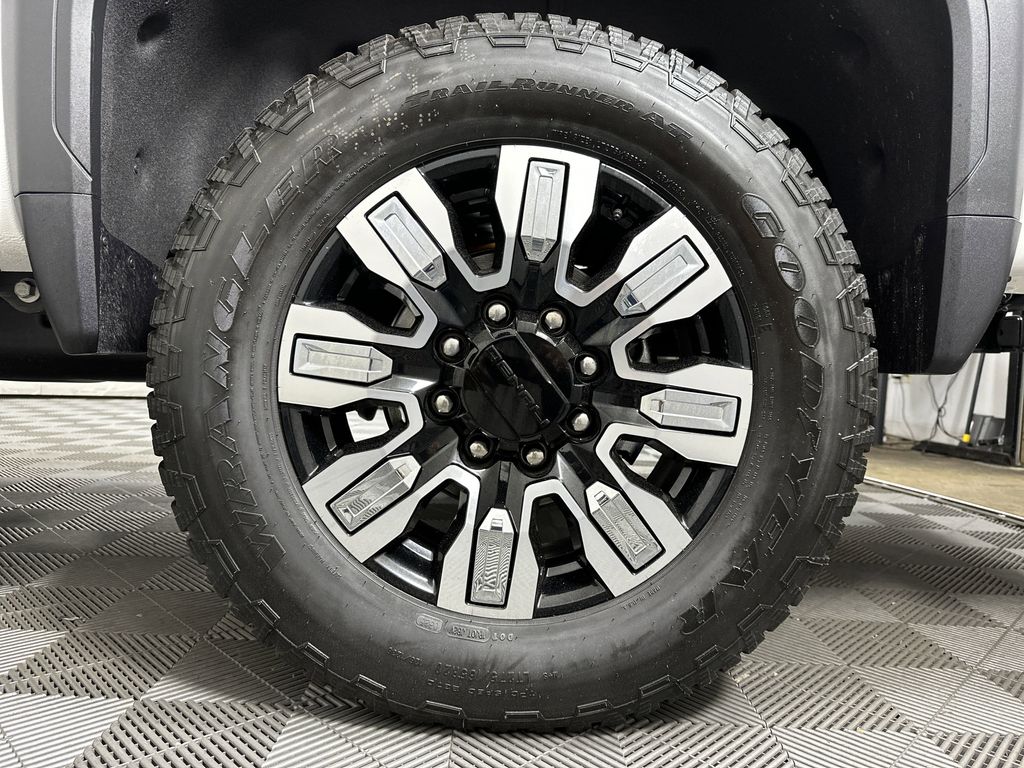 new 2025 GMC Sierra 2500HD car, priced at $87,090