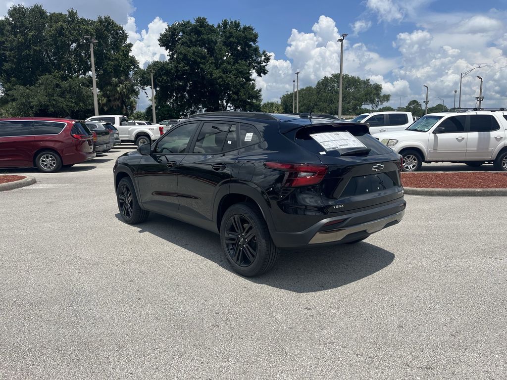 new 2025 Chevrolet Trax car, priced at $25,310