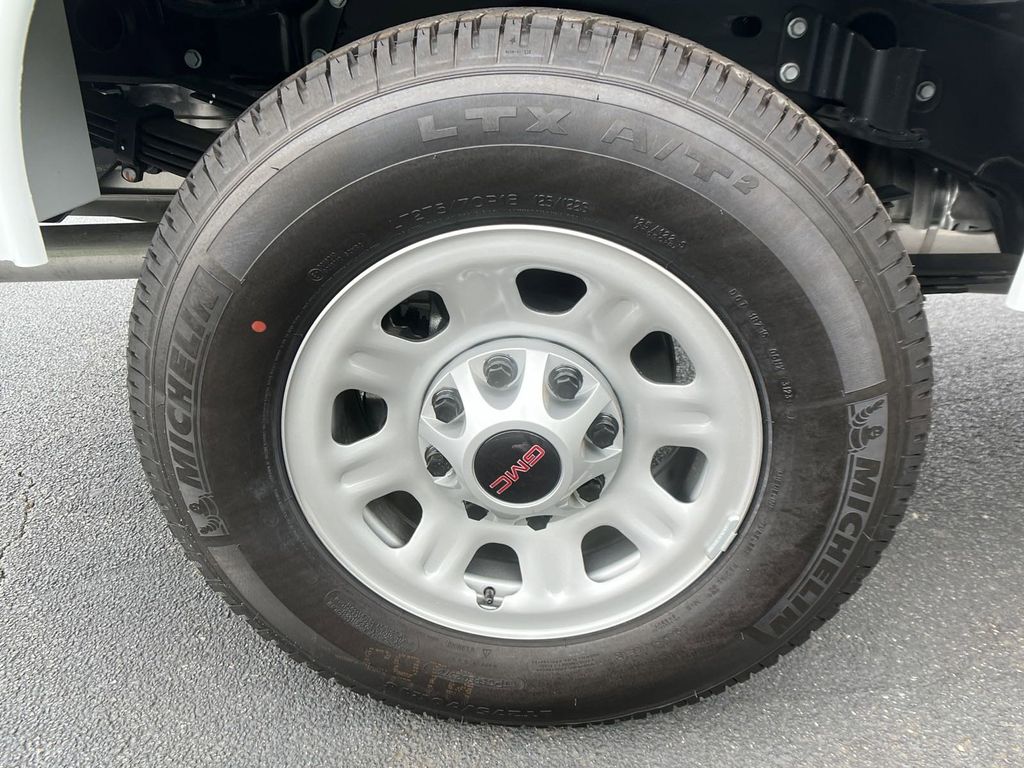new 2024 GMC Sierra 3500HD car, priced at $43,778