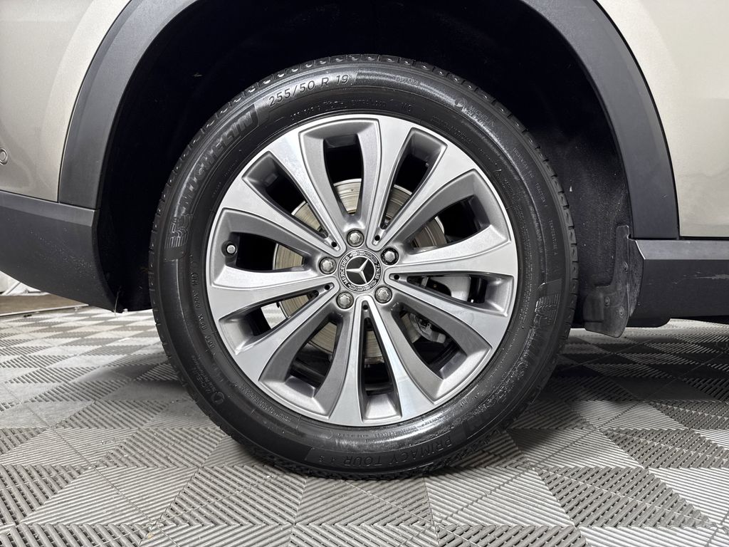 used 2020 Mercedes-Benz GLE car, priced at $31,633