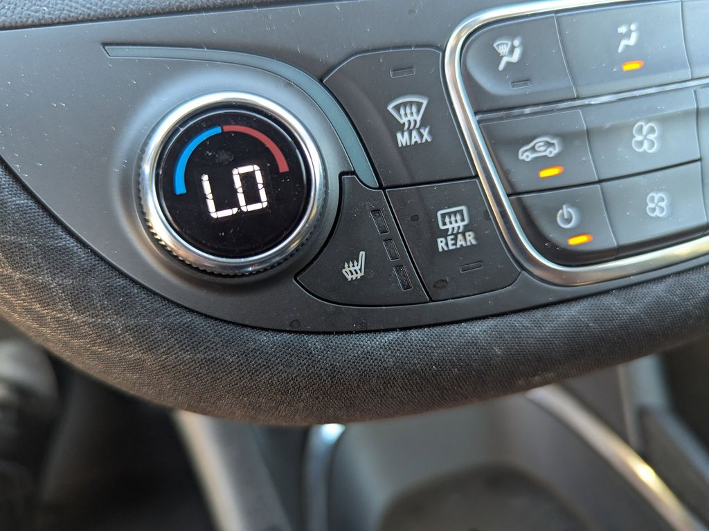 used 2024 Chevrolet Malibu car, priced at $17,991