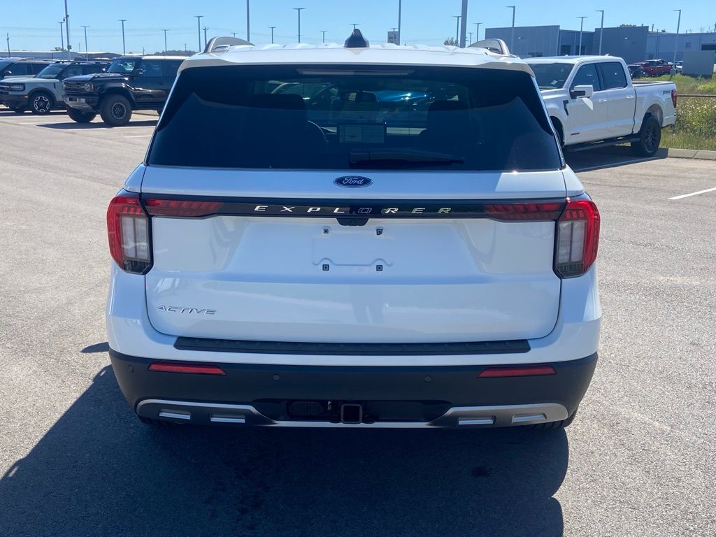 new 2025 Ford Explorer car, priced at $42,286